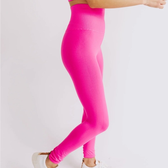 FP Movement Good Karma Leggings in Magenta - Size M/L NWOT - Picture 2 of 8